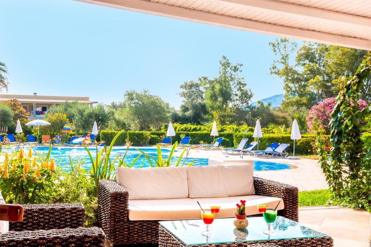 Serena Hotel Moraitika Zewnętrze zdjęcie