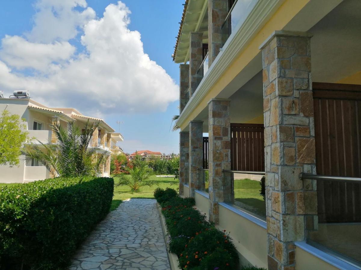 Serena Hotel Moraitika Zewnętrze zdjęcie